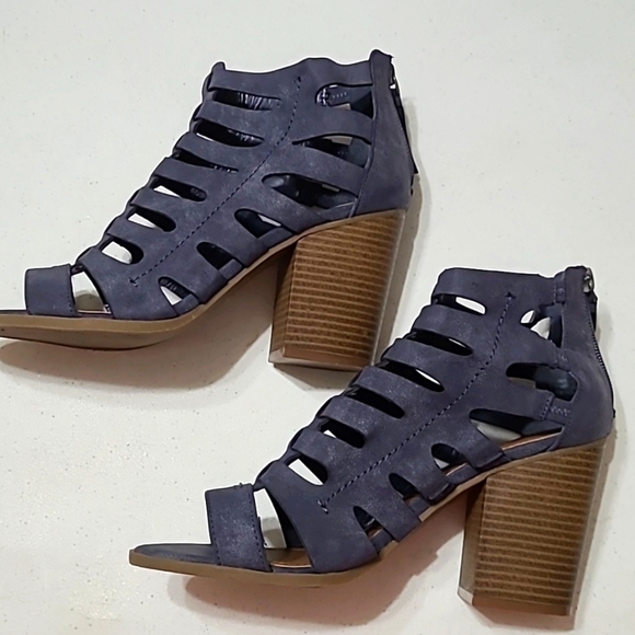 Indigo Rd open-toe strappy heeled sandals size 9 - Picture 2 of 13